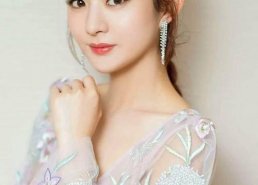 娱乐圈女明星人气排榜,风云变幻，谁主沉浮？