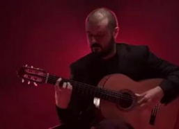 口哨歌跑男背景俏皮,俏皮背景下的欢乐狂欢