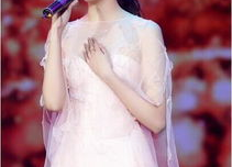 明星系列之关晓彤,明星之路的青春绽放