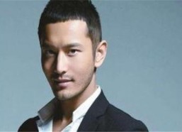 最有钱的明星是谁,揭秘财富巅峰的璀璨之星