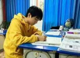 王俊凯新照片2017,青春洋溢，魅力四射